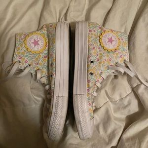 floral converse